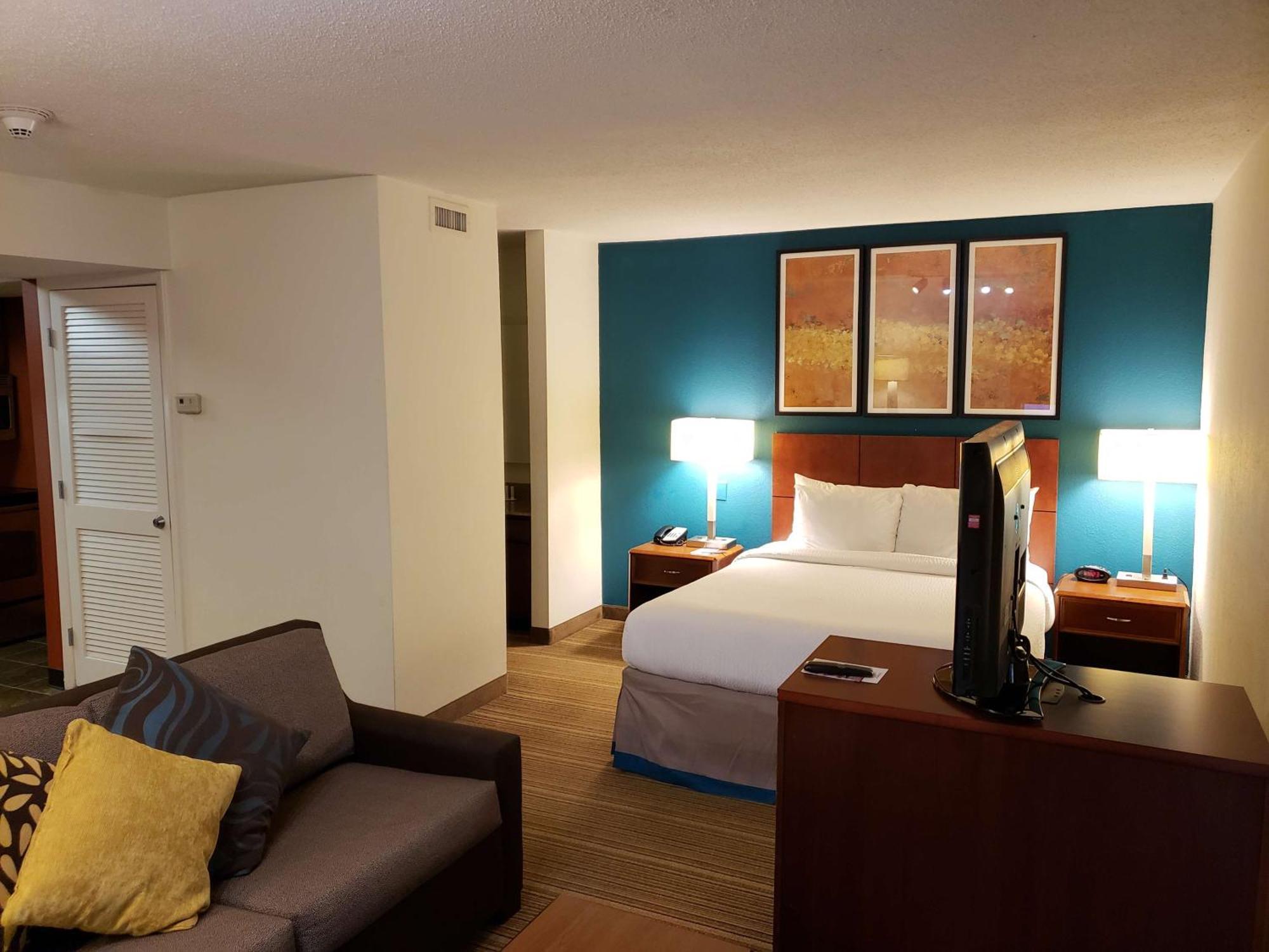 Tysons Corner Suites, A Baymont By Wyndham Vienna Exterior photo